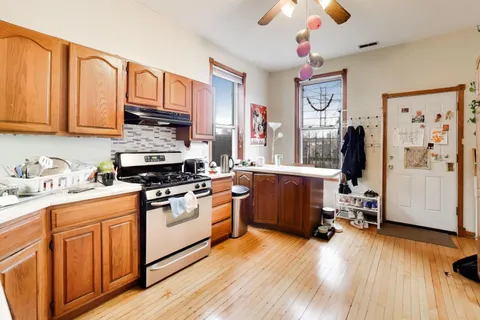 $1,295,000 | 1639 North Claremont Avenue, Chicago, IL 60647