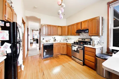 $1,295,000 | 1639 North Claremont Avenue, Chicago, IL 60647