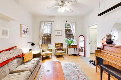 $1,295,000 | 1639 North Claremont Avenue, Chicago, IL 60647