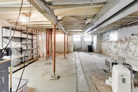 $1,295,000 | 1639 North Claremont Avenue, Chicago, IL 60647