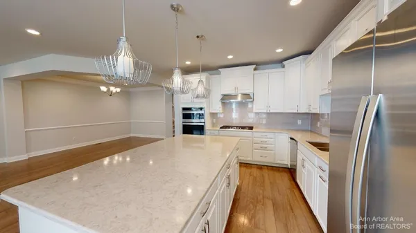 $4,500 | 3010 North Spurway Drive, Ann Arbor, MI 48105