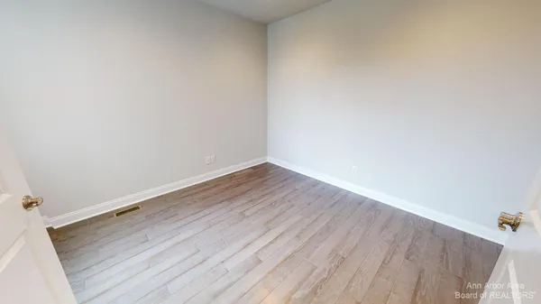 $4,500 | 3010 North Spurway Drive, Ann Arbor, MI 48105