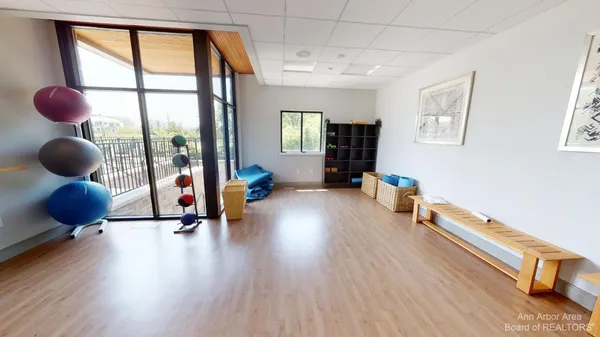 $4,500 | 3010 North Spurway Drive, Ann Arbor, MI 48105