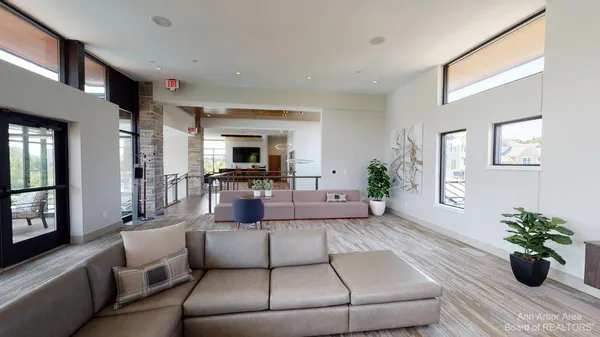 $4,500 | 3010 North Spurway Drive, Ann Arbor, MI 48105