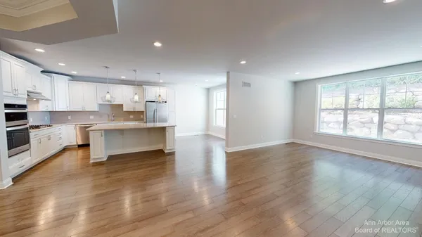 $4,500 | 3010 North Spurway Drive, Ann Arbor, MI 48105