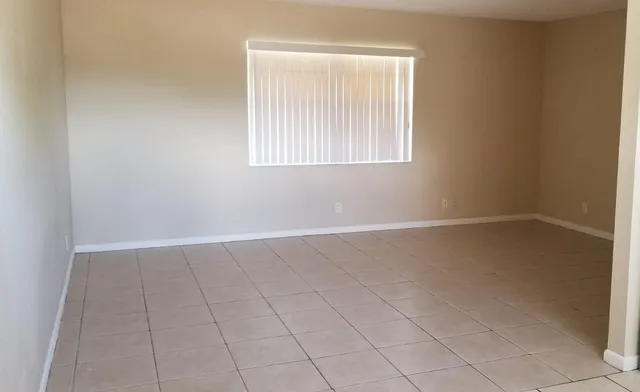 $1,500 | 1600 South N Street, Unit 107, Lake Worth Beach, FL 33460