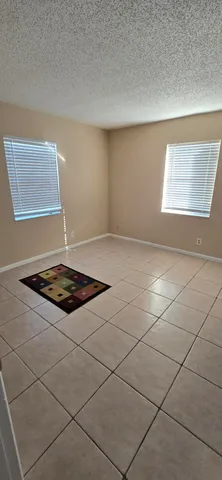 $1,500 | 1600 South N Street, Unit 107, Lake Worth Beach, FL 33460