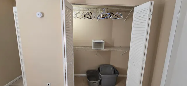 $1,500 | 1600 South N Street, Unit 107, Lake Worth Beach, FL 33460