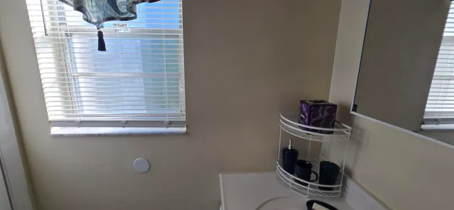 $1,500 | 1600 South N Street, Unit 107, Lake Worth Beach, FL 33460