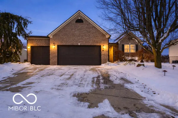 $345,000 | 6051 Copeland Mills Court, Indianapolis, IN 46221