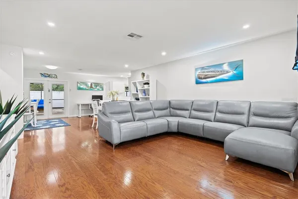 $8,500 | Undisclosed Address, Sarasota, FL 34239