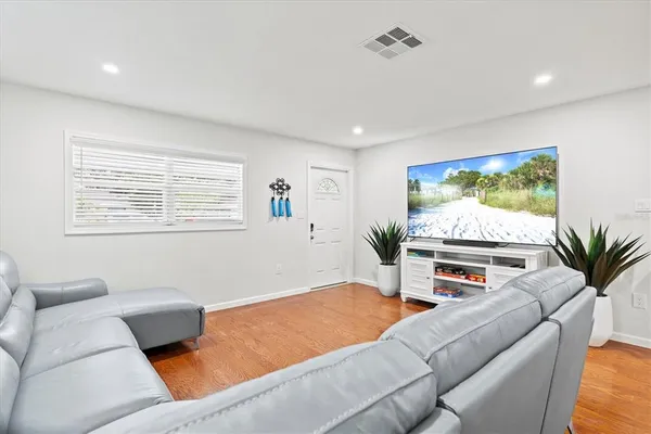 $8,500 | Undisclosed Address, Sarasota, FL 34239