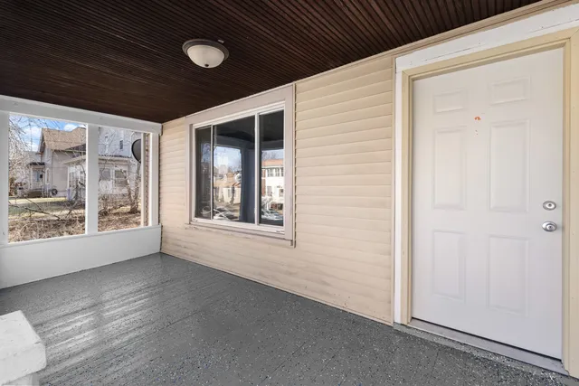 $179,900 | 1315 Benton Street, Rockford, IL 61107