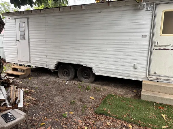 $1,150 | 2875 Northwest 167th Terrace, Unit 1, Miami Gardens, FL 33056