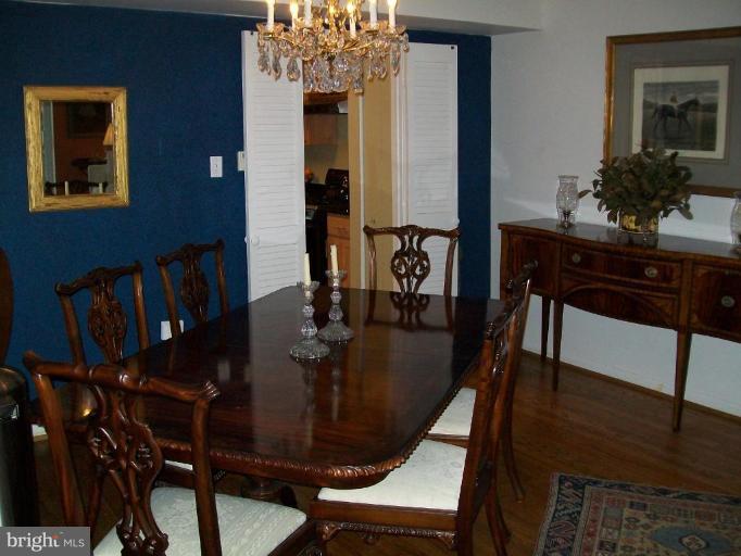 1569 Inlet Court Reston, VA 20190 - Photo 9 of 25 Dining Room