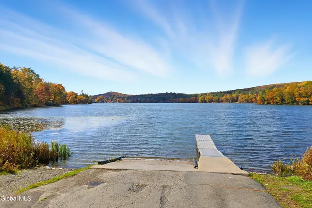 $167,500 | 1557 Hemlocks Lane, Argyle, NY 12809