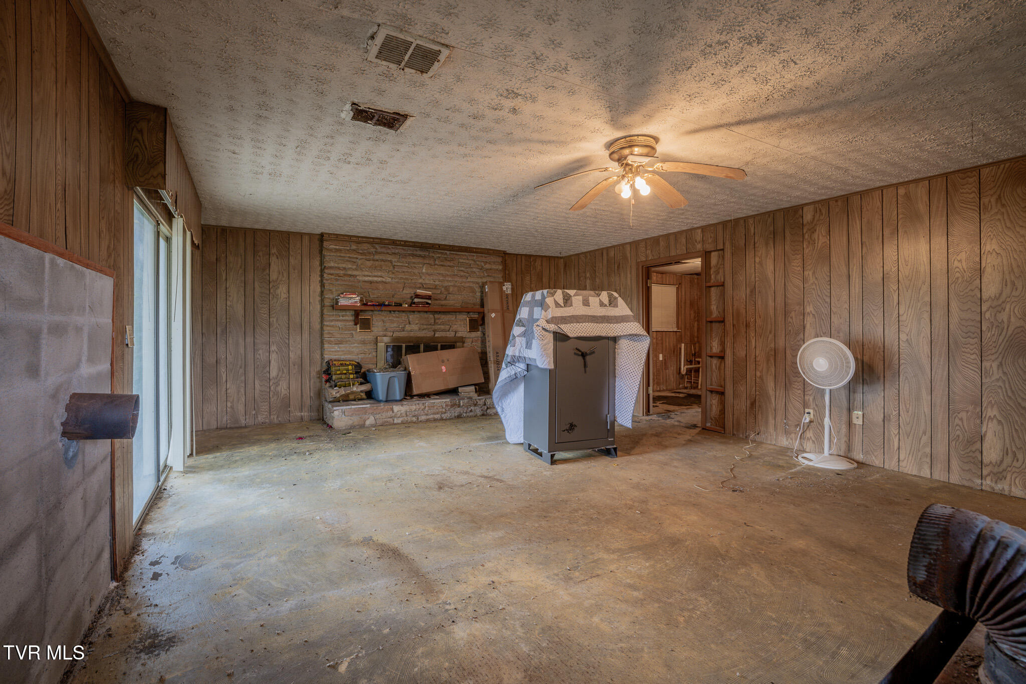 1325 Mink Creek Road Midway, TN 37809 - Photo 23 of 54 1R9A1711-HDR