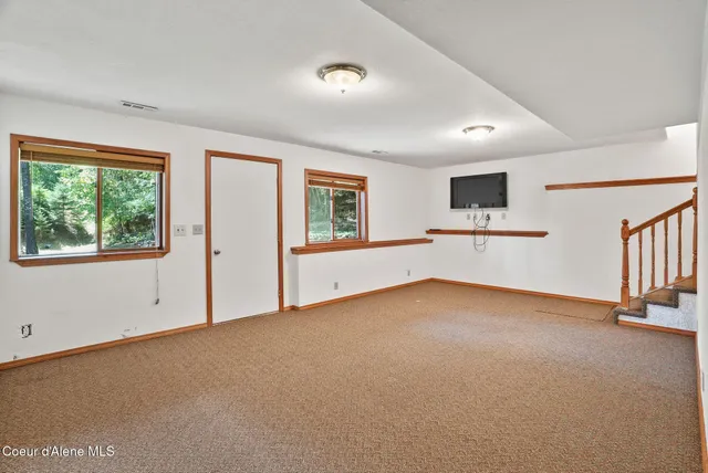 $750,000 | 18400 West Holliday Way, Hauser, ID 83854