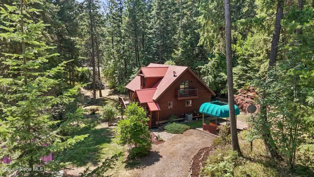 $750,000 | 18400 West Holliday Way, Hauser, ID 83854