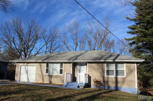 $148,900 | 620 Oakwood Avenue, Alton, IL 62002