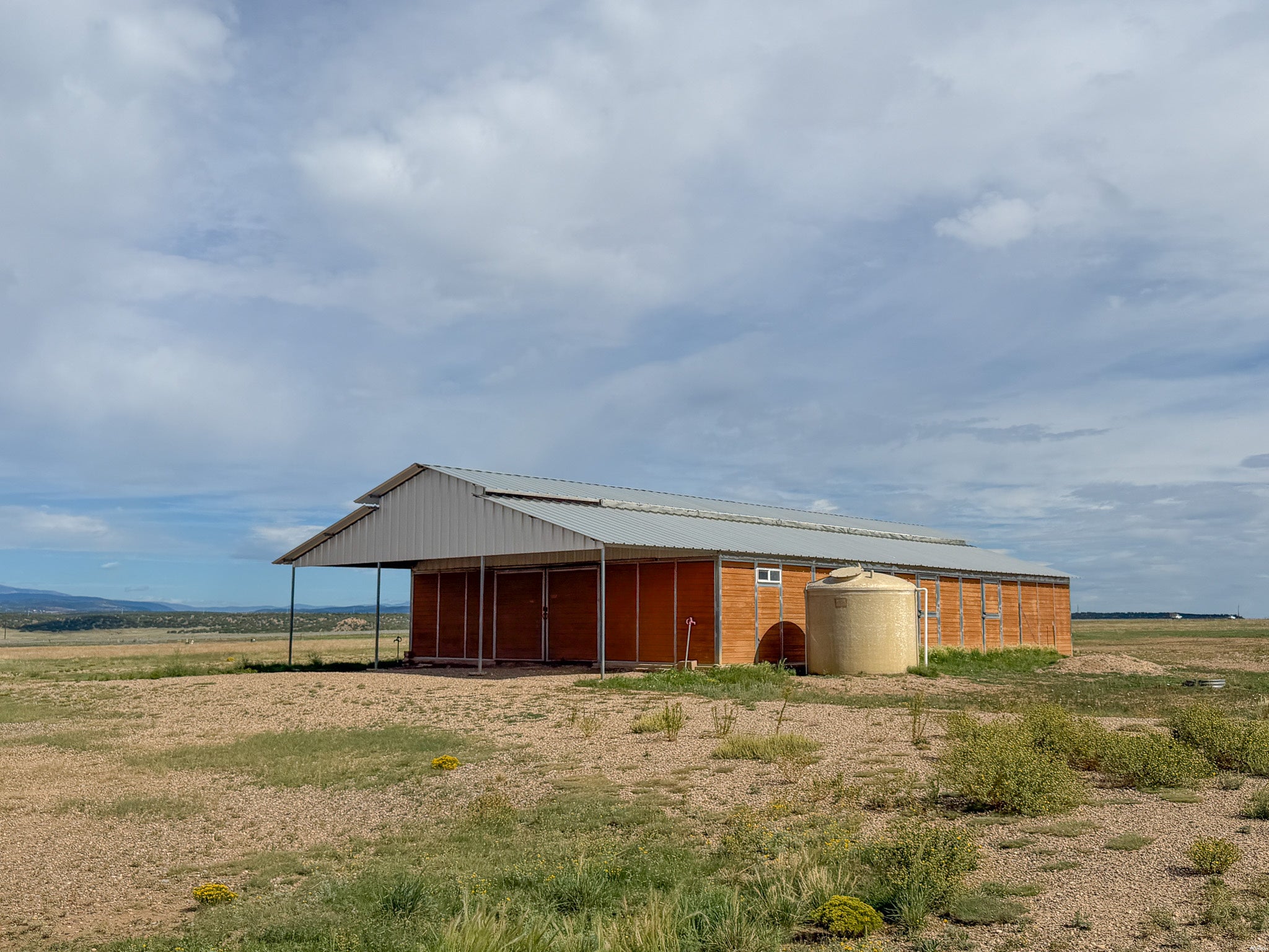 142 Frontage Road Las Vegas, NM 87701 - Photo 6 of 40 Gallery Image 6