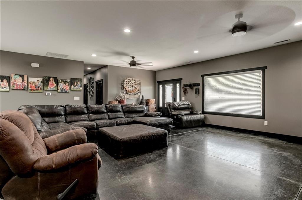 1982 Indiana Road Ottawa, KS 66067 - Photo 13 of 70