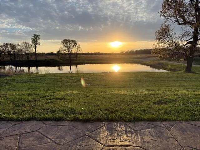 $1,150,000 | 1982 Indiana Road, Ottawa, KS 66067