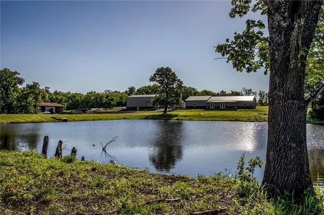 $1,150,000 | 1982 Indiana Road, Ottawa, KS 66067