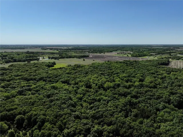 $1,150,000 | 1982 Indiana Road, Ottawa, KS 66067