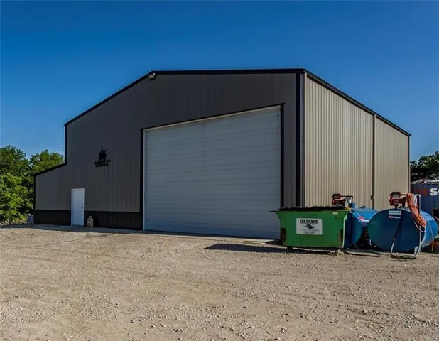 $1,150,000 | 1982 Indiana Road, Ottawa, KS 66067