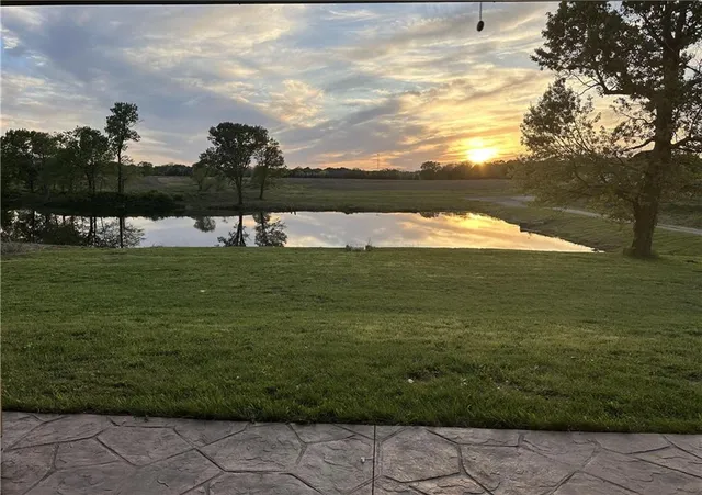 $1,150,000 | 1982 Indiana Road, Ottawa, KS 66067