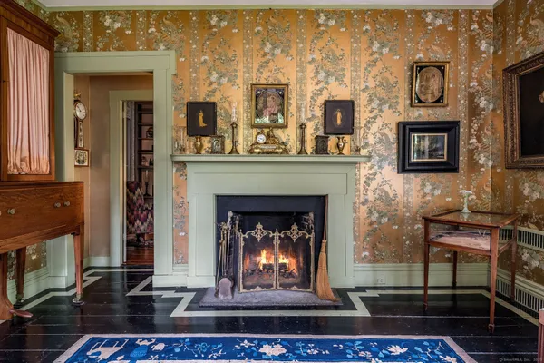 $1,895,000 | 30 Meeting House Lane, Madison, CT 06443