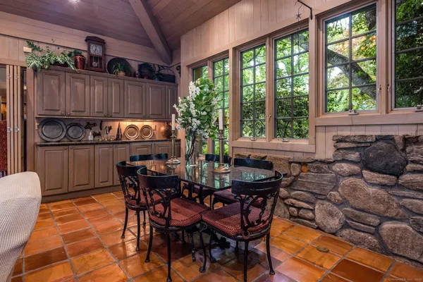 $1,895,000 | 30 Meeting House Lane, Madison, CT 06443