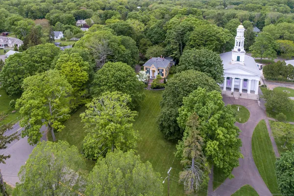 $1,895,000 | 30 Meeting House Lane, Madison, CT 06443