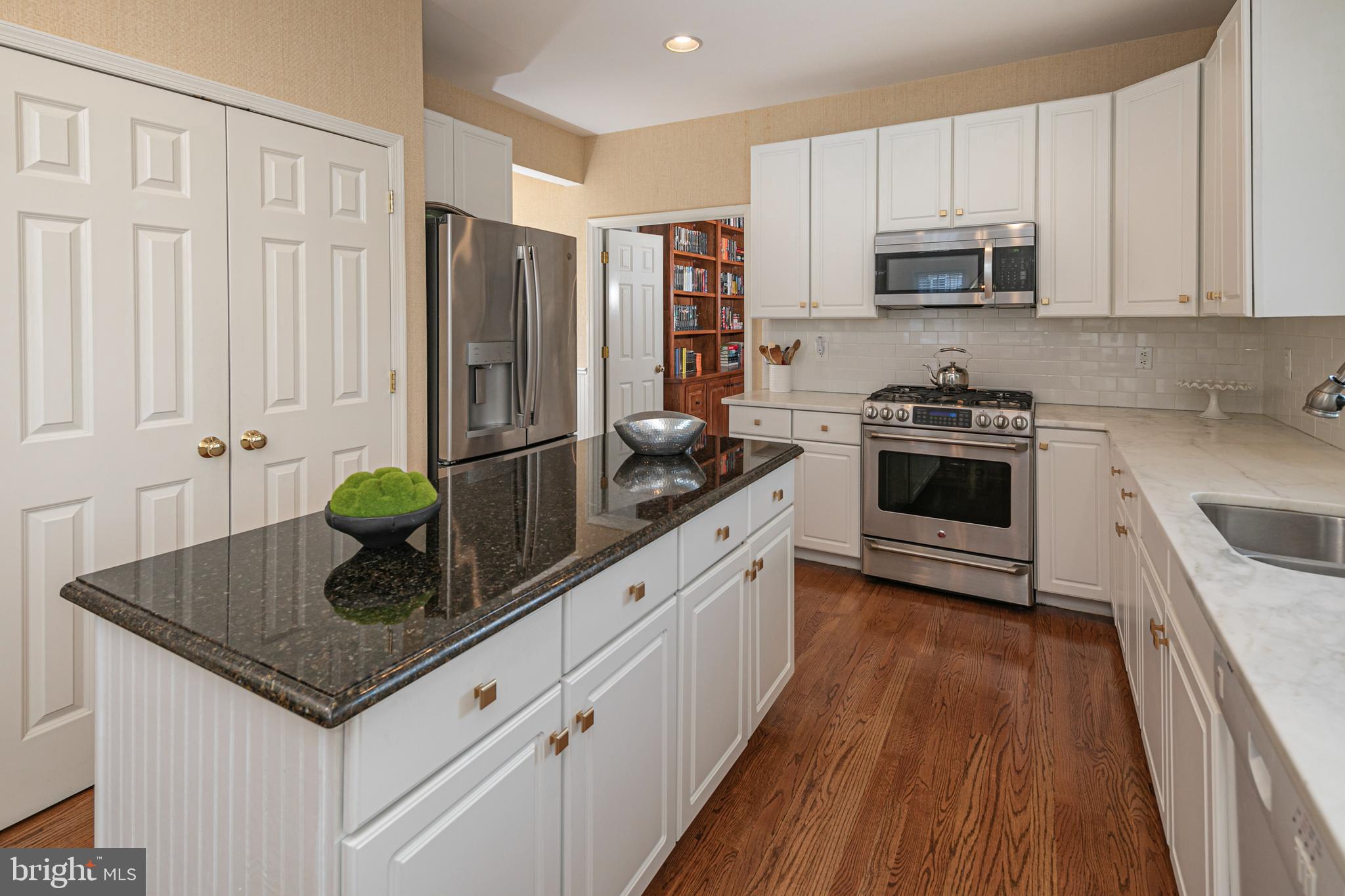 11 Seminole Road Skillman, NJ 08558 - Photo 20 of 42