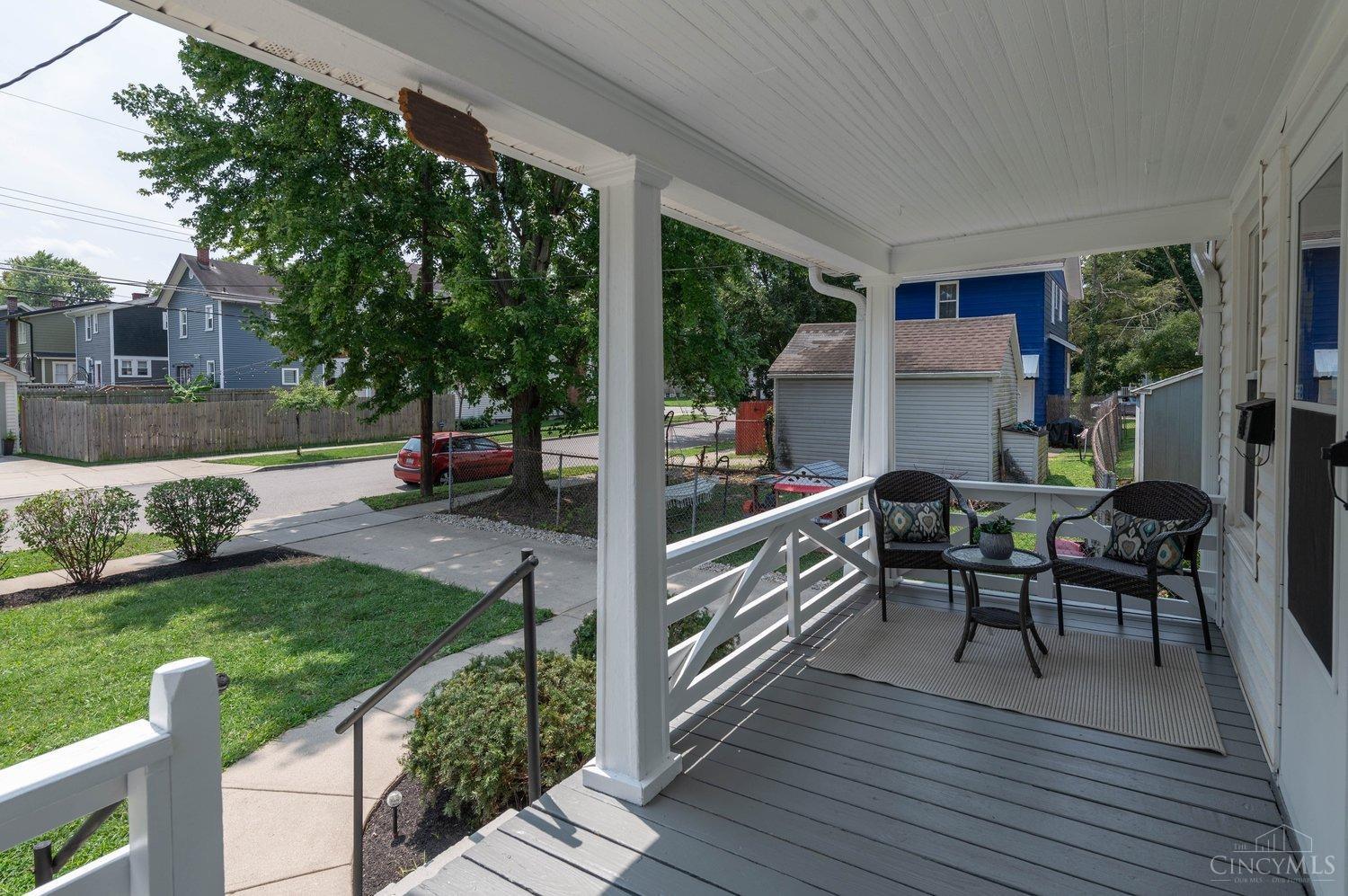 6812 Roe Street Cincinnati, OH 45227 - Photo 3 of 23