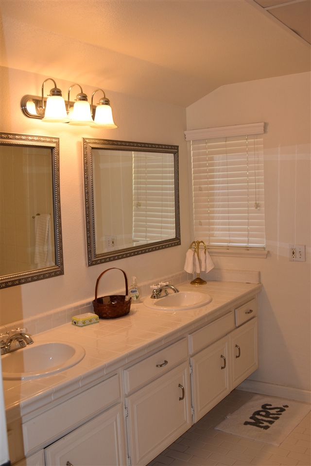 1840 Avocado Road Oceanside, CA 92054 - Photo 8 of 21 Gallery Image 8