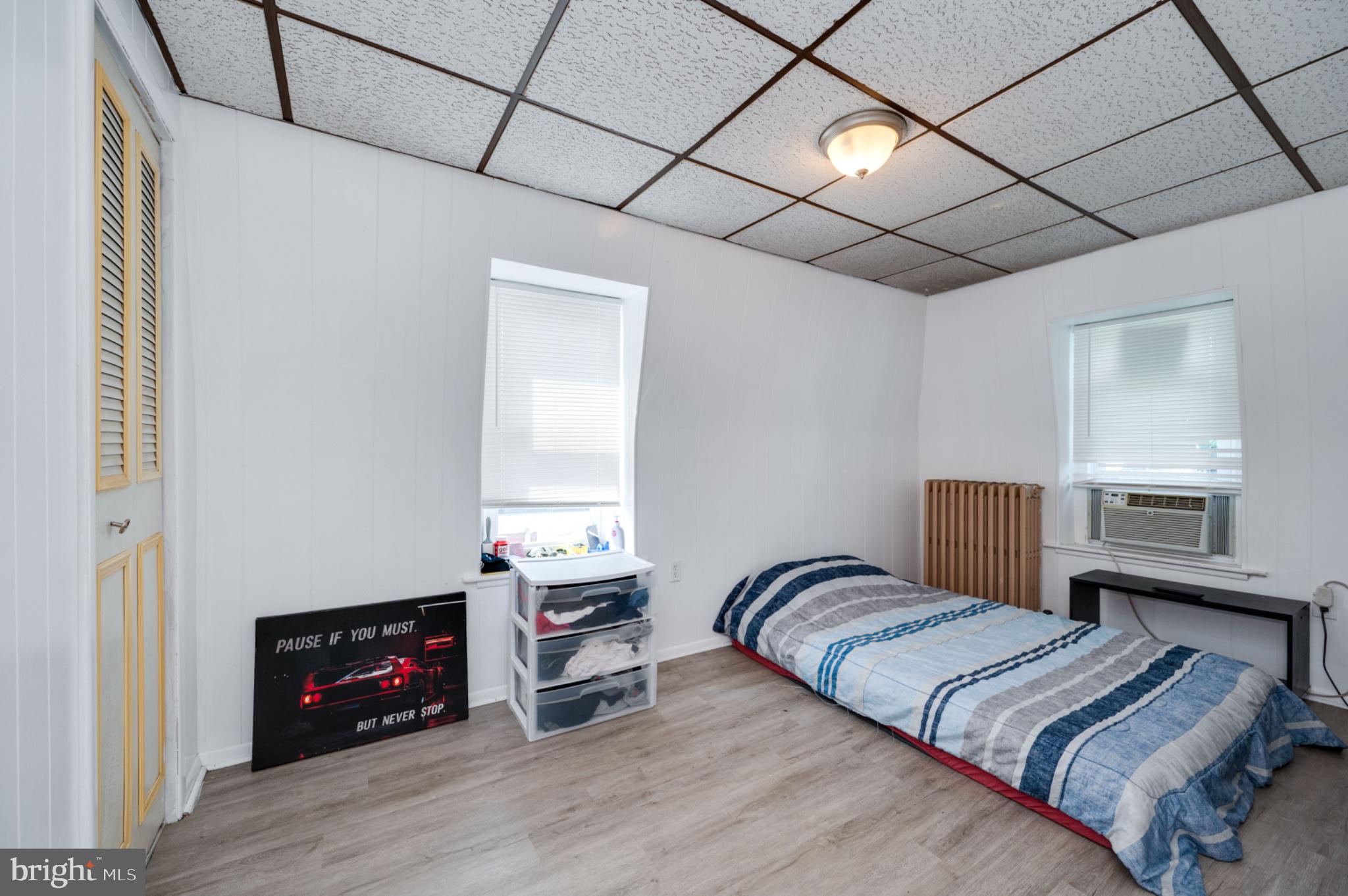 1448 Luzerne Street Reading, PA 19601 - Photo 14 of 32 Cozy room with natural light.