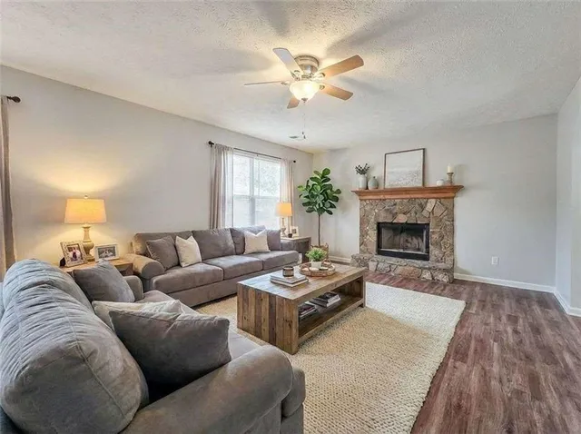 $1,950 | 4445 Brookridge Drive, Loganville, GA 30052