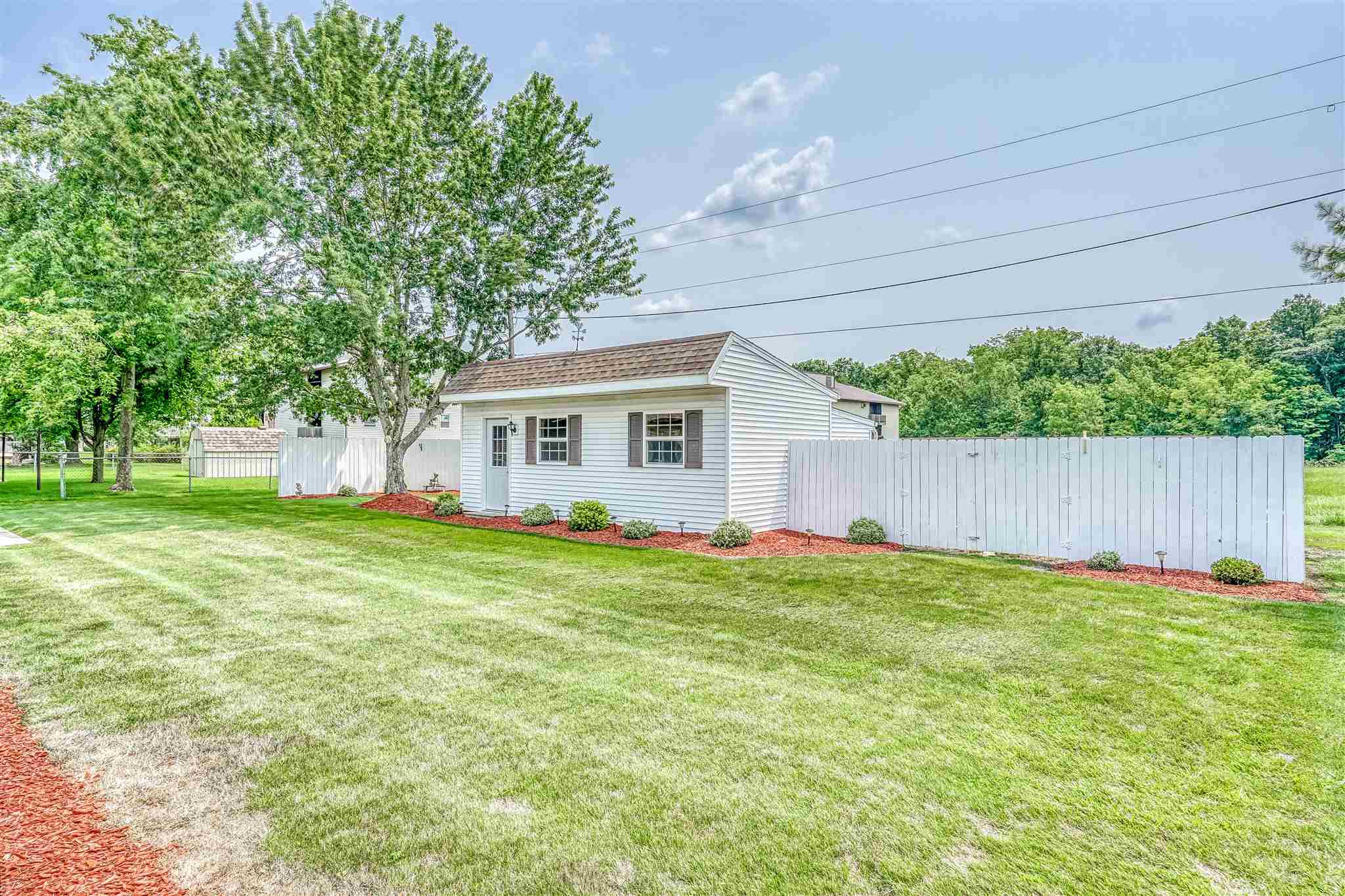 1527 Yorkshire Drive Decatur, IN 46733 - Photo 32 of 36