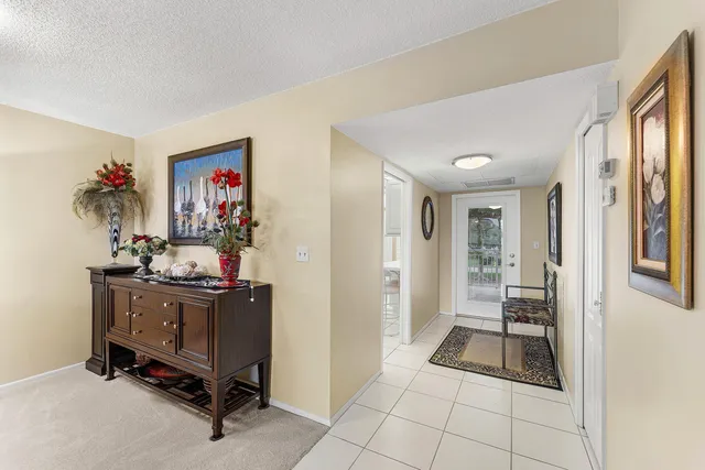 $359,000 | 3125 Northeast 48th Court, Unit 220, Lighthouse Point, FL 33064