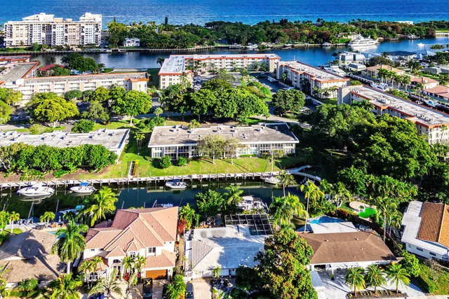 $359,000 | 3125 Northeast 48th Court, Unit 220, Lighthouse Point, FL 33064