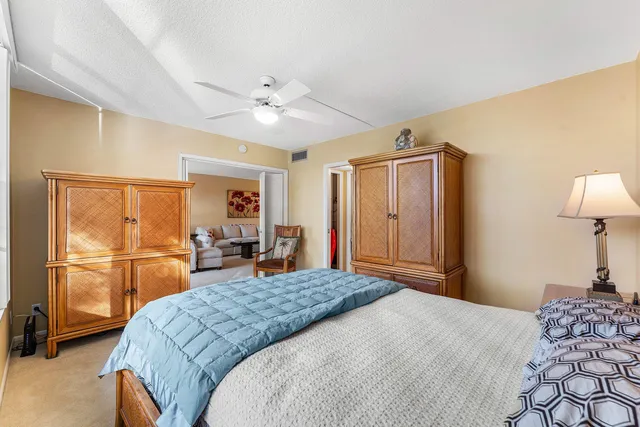 $359,000 | 3125 Northeast 48th Court, Unit 220, Lighthouse Point, FL 33064