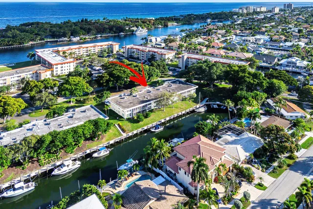 $359,000 | 3125 Northeast 48th Court, Unit 220, Lighthouse Point, FL 33064