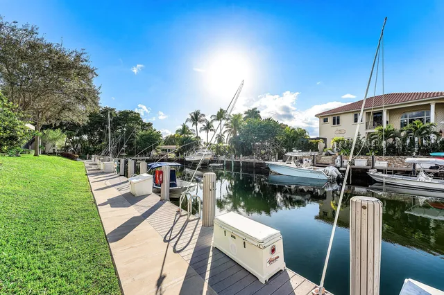 $359,000 | 3125 Northeast 48th Court, Unit 220, Lighthouse Point, FL 33064