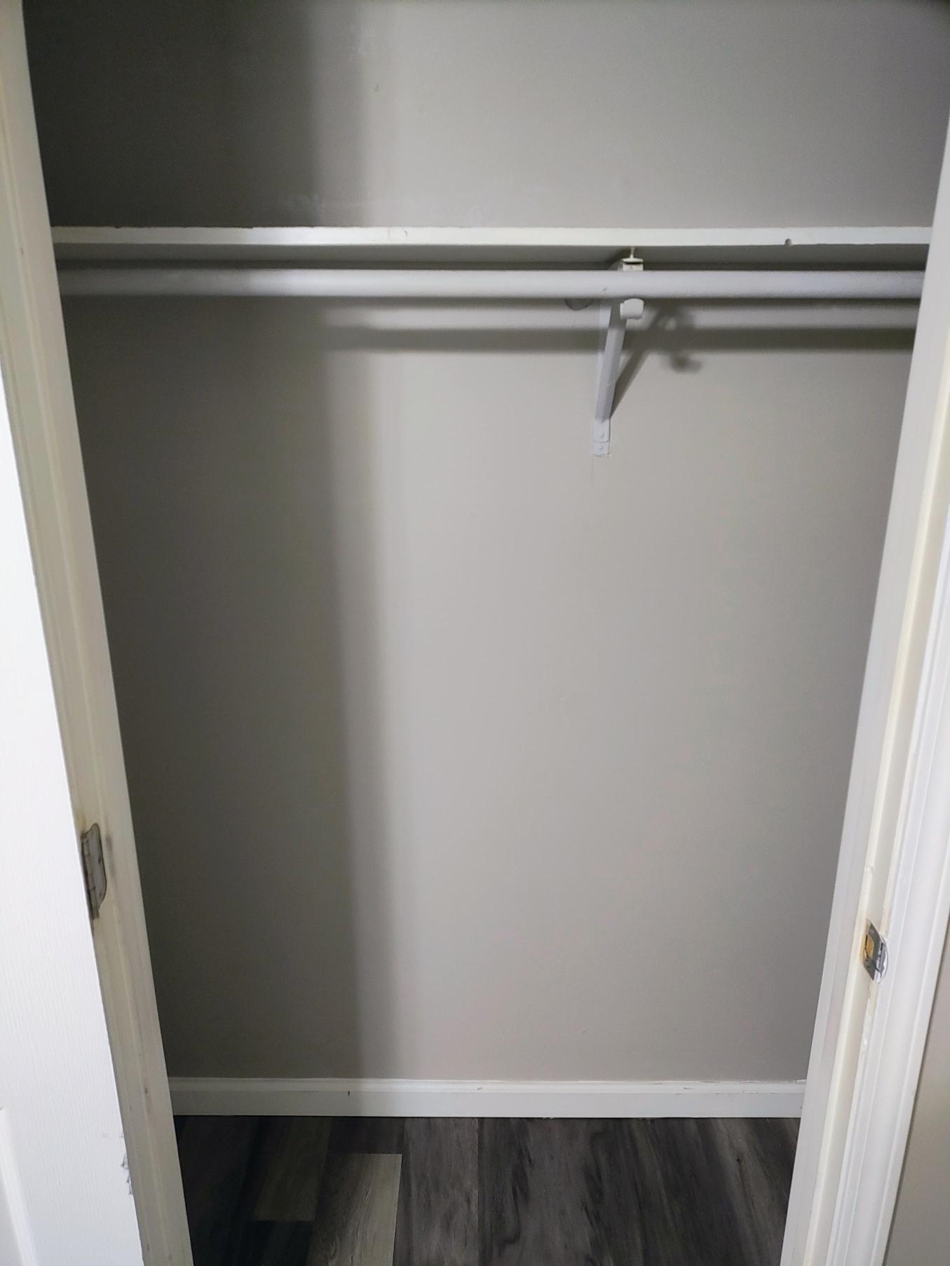 858 Pendleton Street Memphis, TN 38114 - Photo 8 of 10 a close view of closet