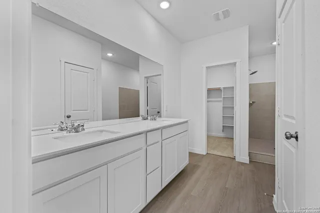 $304,999 | 2137 Artemis Drive, Portland, TX 78374