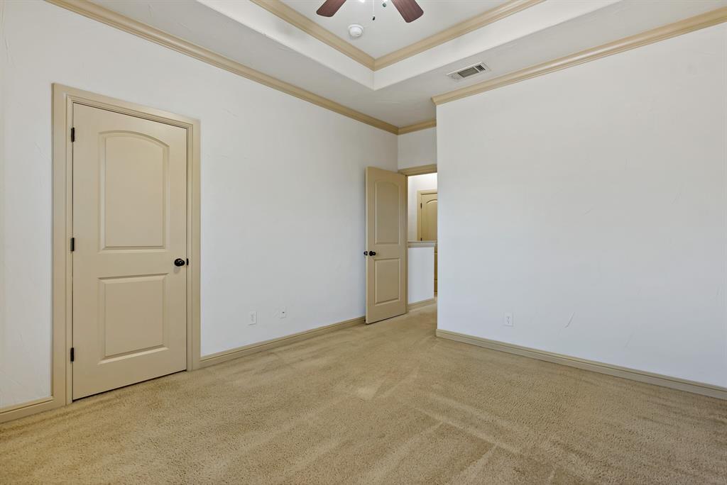 11118 Marion Road, Unit 105 Sanger, TX 76266 - Photo 17 of 29 Gallery Image 17