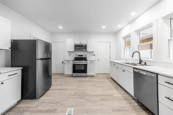 $325,000 | 229 Center Street, Bangor, ME 04401