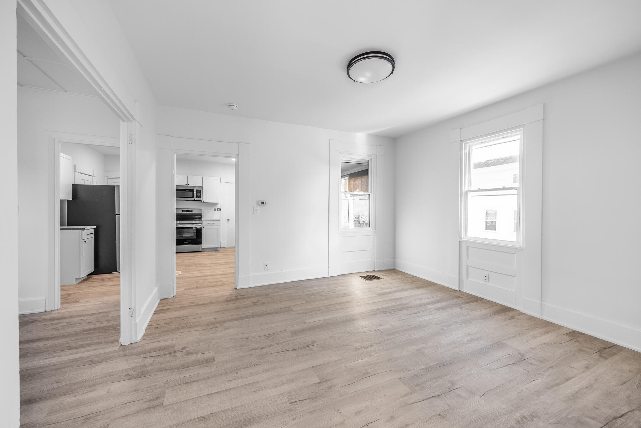 229 Center Street Bangor, ME 04401 - Photo 19 of 36 Living-3